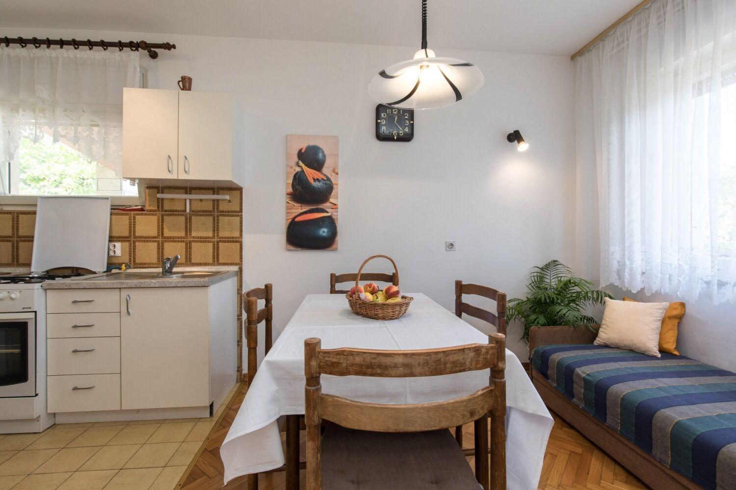 Apartments Kate - 100 M From Beach มาลินสกา ภายนอก รูปภาพ