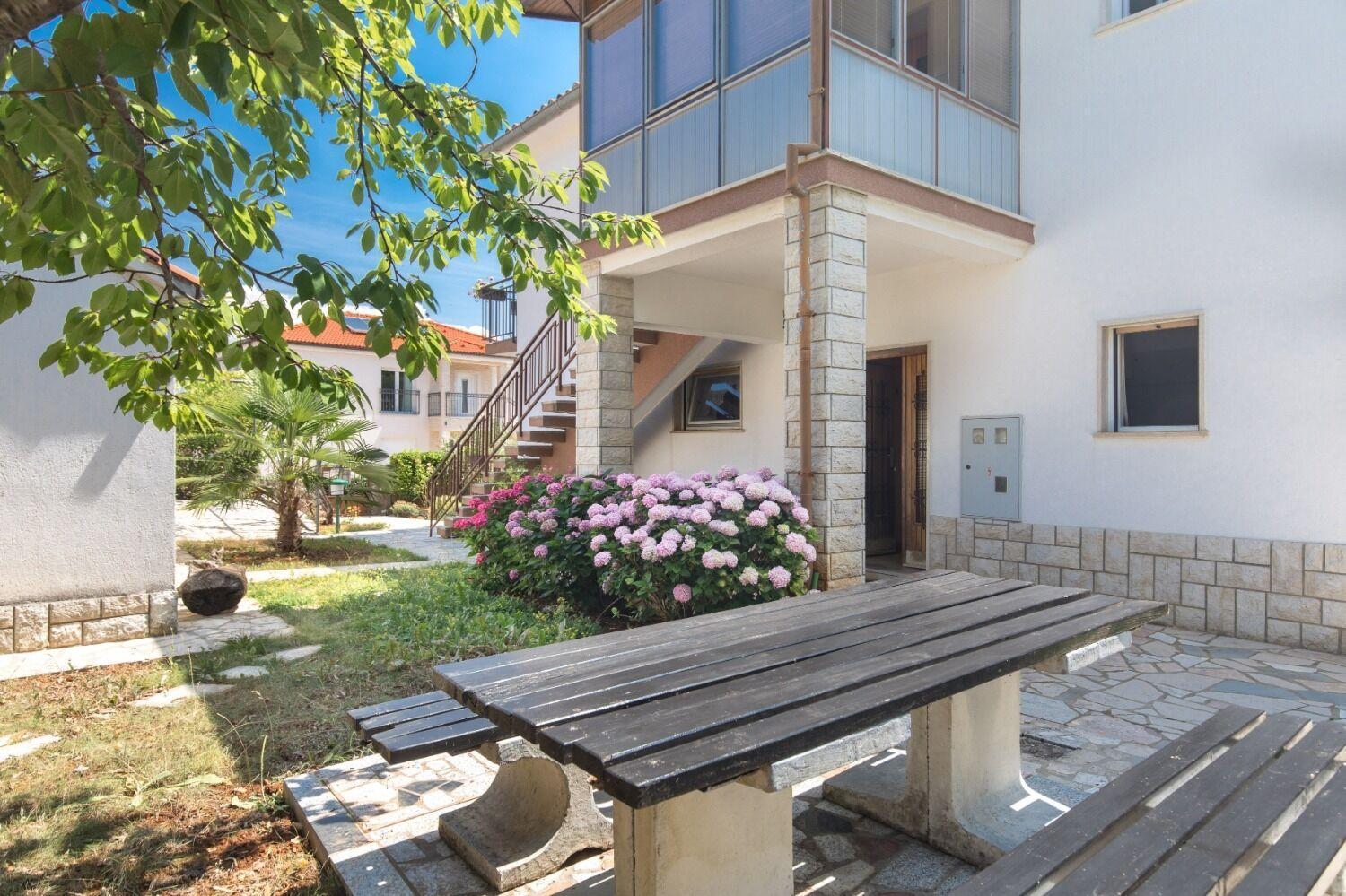 Apartments Kate - 100 M From Beach มาลินสกา ภายนอก รูปภาพ